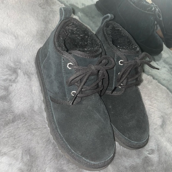 UGG Neumel boots - Picture 2 of 5